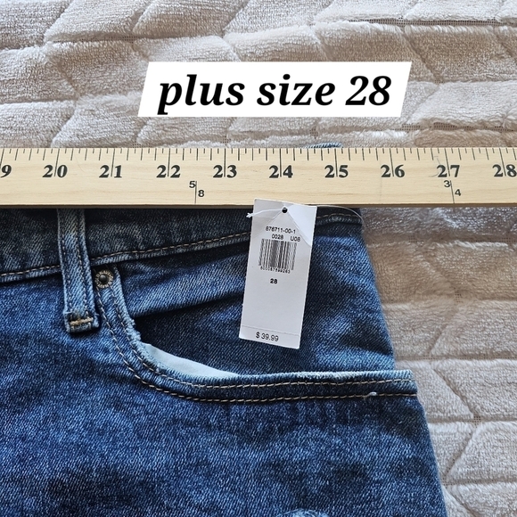 Old Navy High Rise Secret Smooth Pockets Straight Plus Size Button Fly shorts - Picture 10 of 10